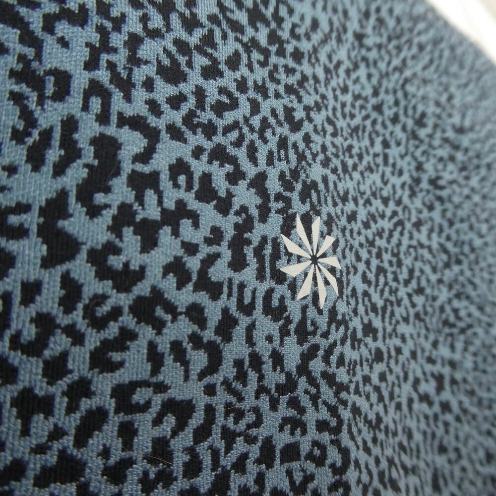 Athleta Salutation Stash II Textured Leggings Sz 2X Teal Leopard Tight 631936 - Picture 10 of 13